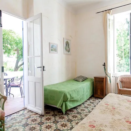 Panzió Villa Charme *